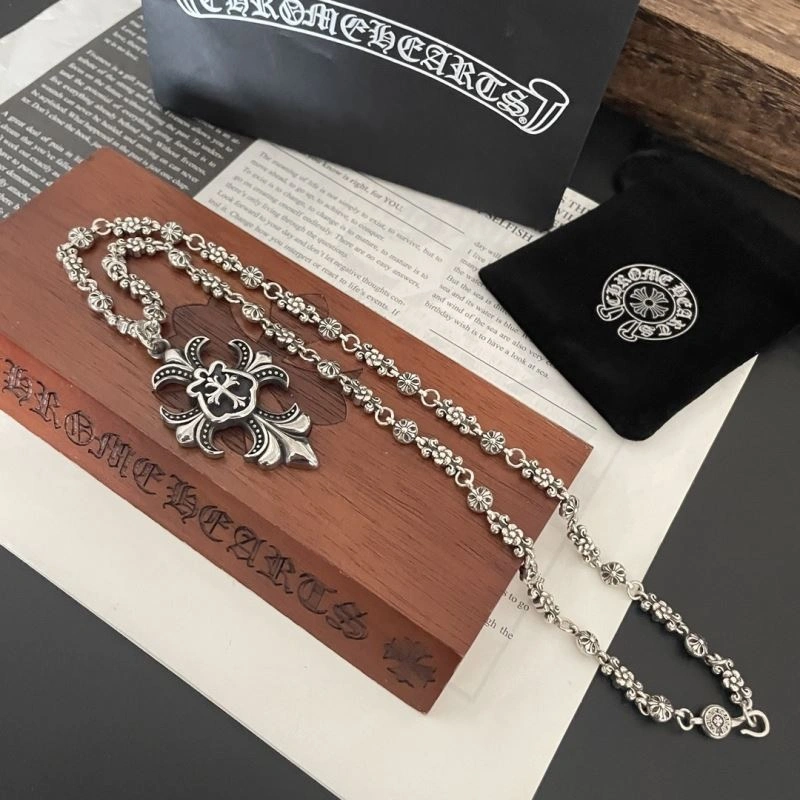 Sophisticated Chrxmx Hxxrts Necklaces 300747