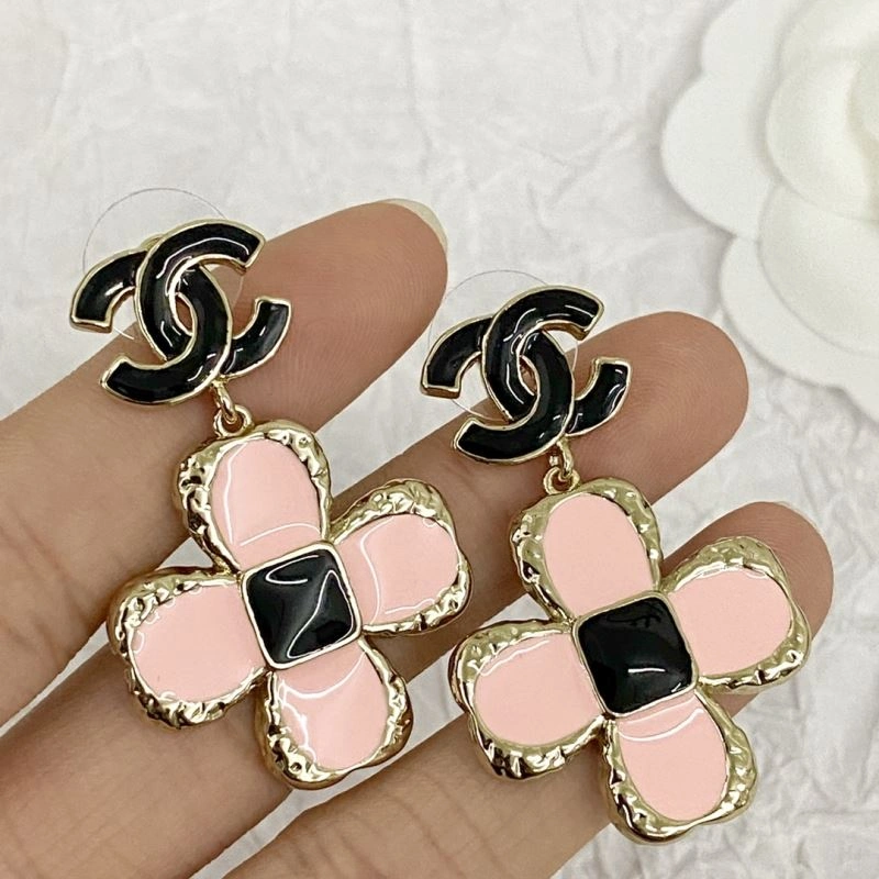 Comfortable Chxnxl Earrings 291391