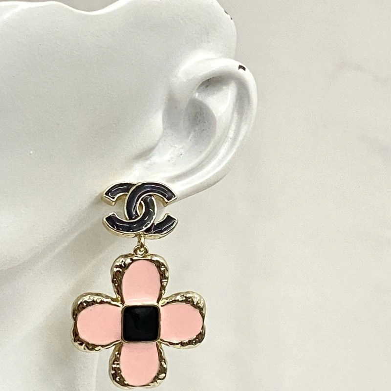 Comfortable Chxnxl Earrings 291391