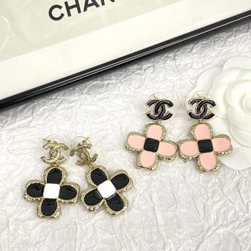 Comfortable Chxnxl Earrings 291391