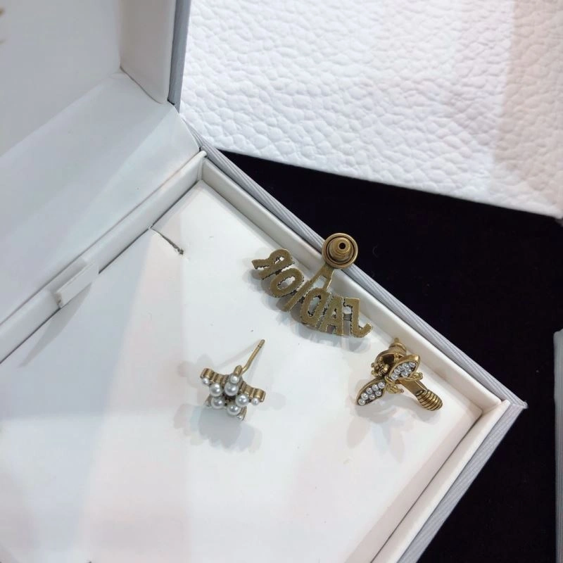 Christian Dxxr Earrings Durable 295290