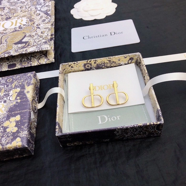 Christian Dxxr Earrings Popular 295289