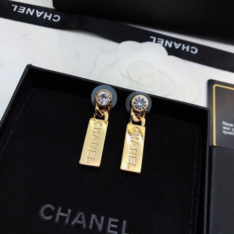 Vibrant Chxnxl Earrings 291376
