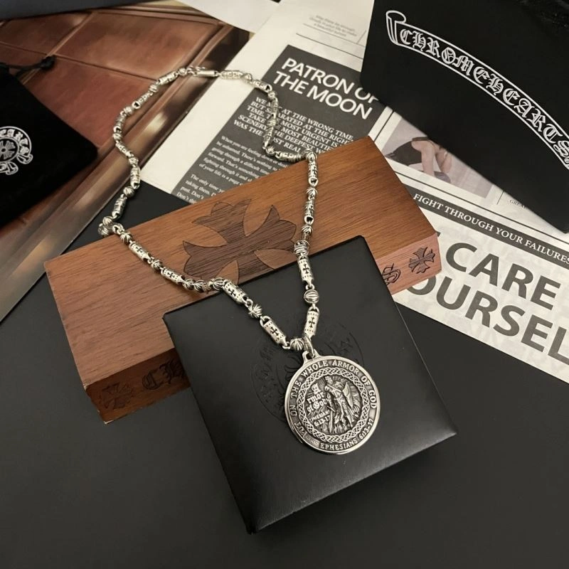Chrxmx Hxxrts Necklaces Durable 300732