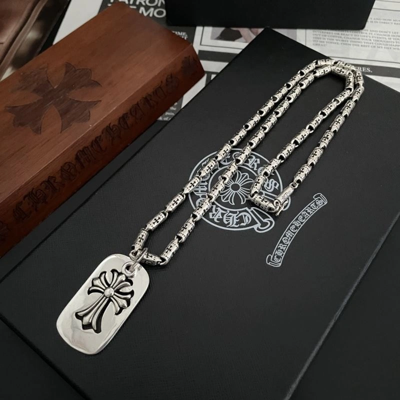 Lightweight Chrxmx Hxxrts Necklaces 300727