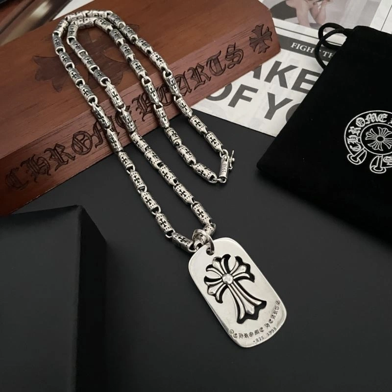 Lightweight Chrxmx Hxxrts Necklaces 300727
