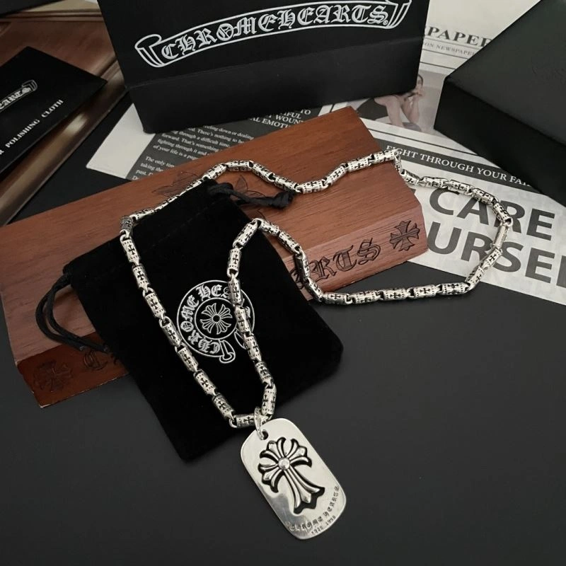 Lightweight Chrxmx Hxxrts Necklaces 300727