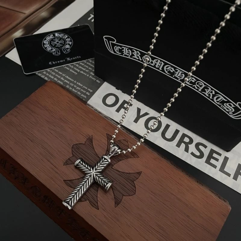 Chrxmx Hxxrts Necklaces DailyWear 300728