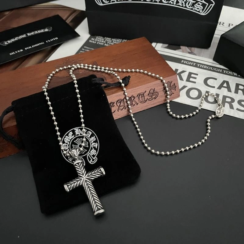 Chrxmx Hxxrts Necklaces DailyWear 300728