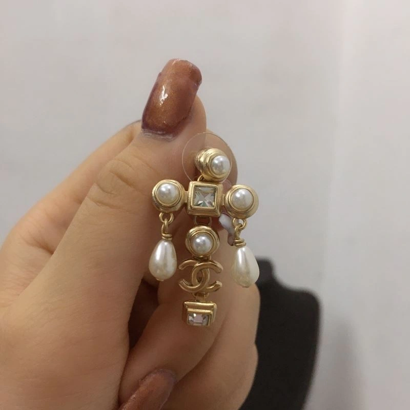 Trendsetting Chxnxl Earrings 291347