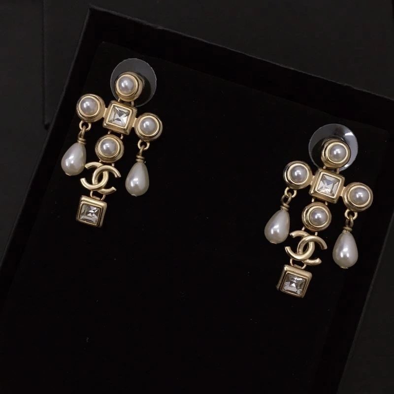 Trendsetting Chxnxl Earrings 291347