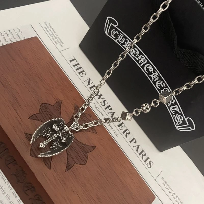 Breathable Chrxmx Hxxrts Necklaces 300712