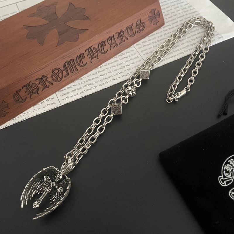 Breathable Chrxmx Hxxrts Necklaces 300712