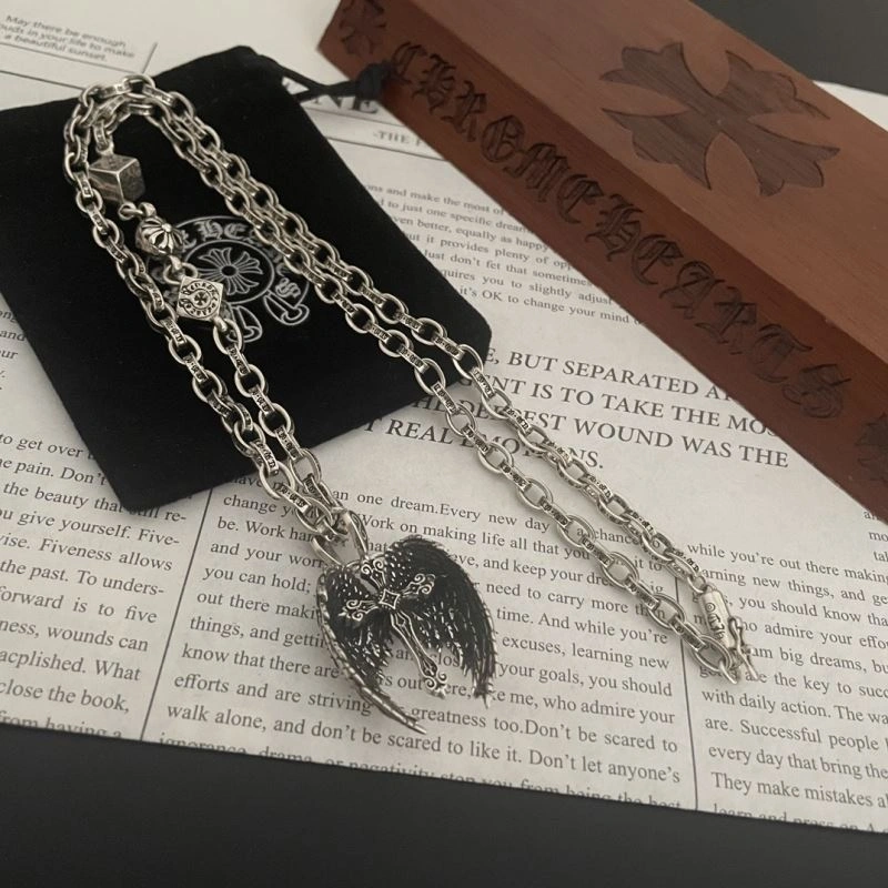 Breathable Chrxmx Hxxrts Necklaces 300712