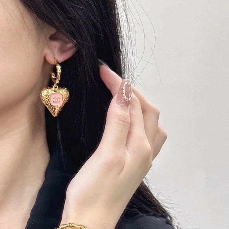 WellDesigned Chxnxl Earrings 291337