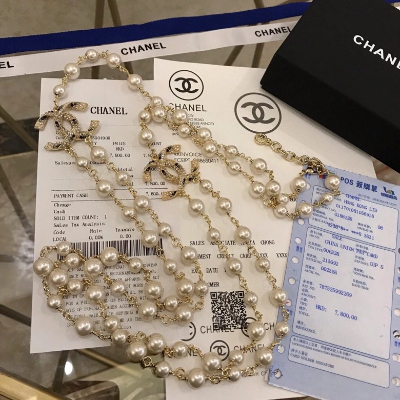 Cozy Chxnxl Brooches 292567