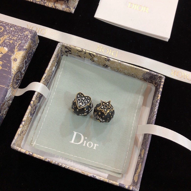 Lightweight Christian Dxxr Earrings 295287