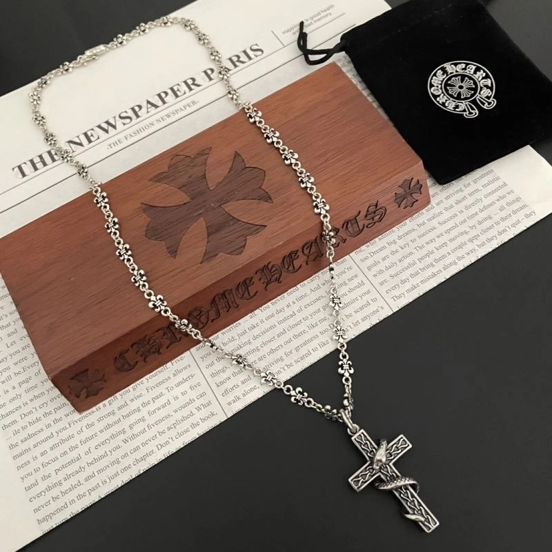 Chrxmx Hxxrts Necklaces Affordable 300709