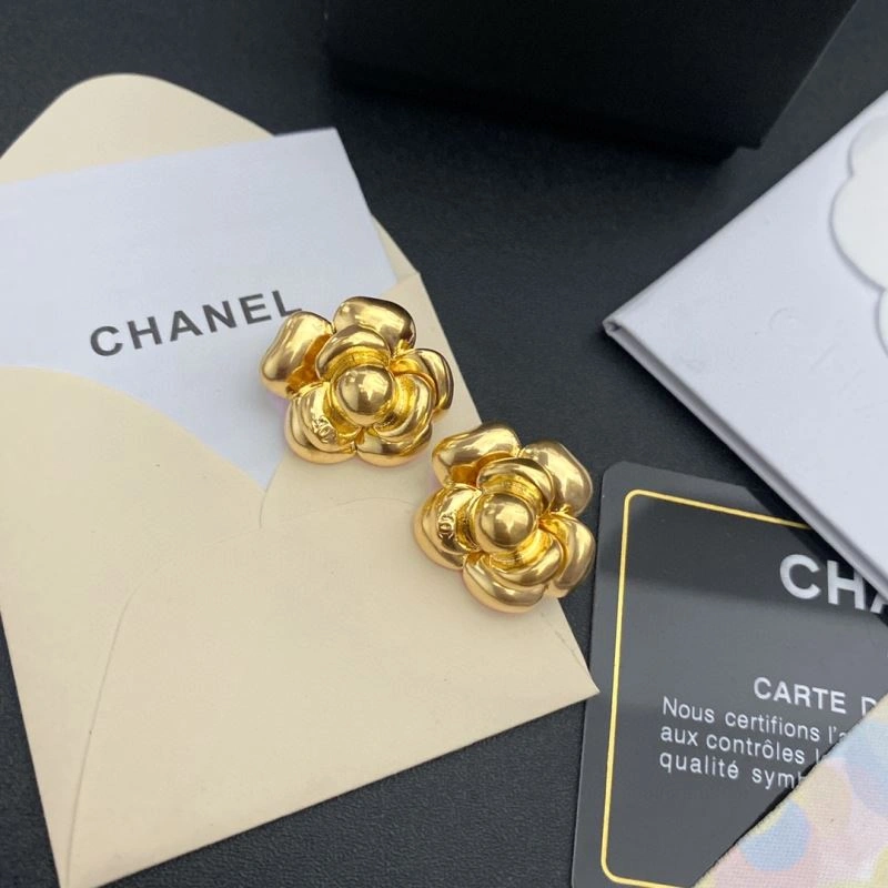 Efficient Chxnxl Earrings 291328