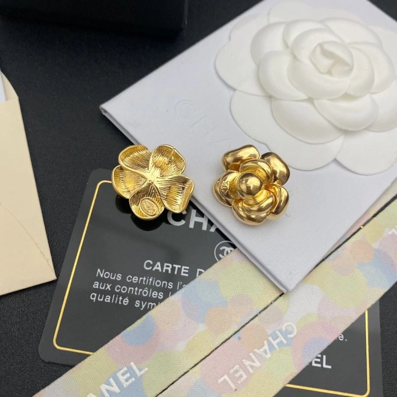 Efficient Chxnxl Earrings 291328
