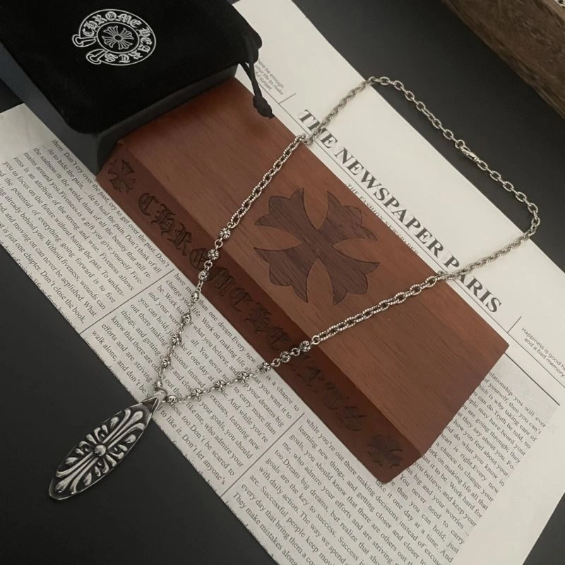 Chrxmx Hxxrts Necklaces Refined 300708