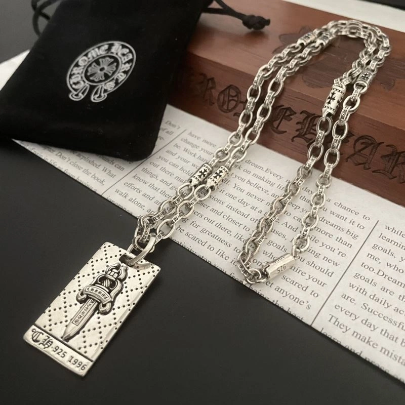 Classic Chrxmx Hxxrts Necklaces 300716