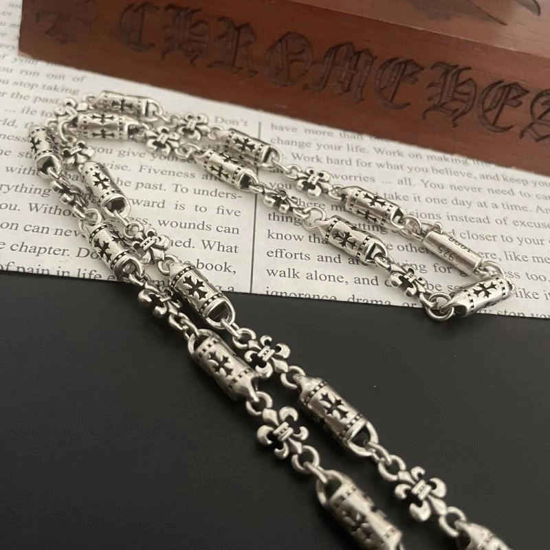 Stylish Chrxmx Hxxrts Necklaces 300711