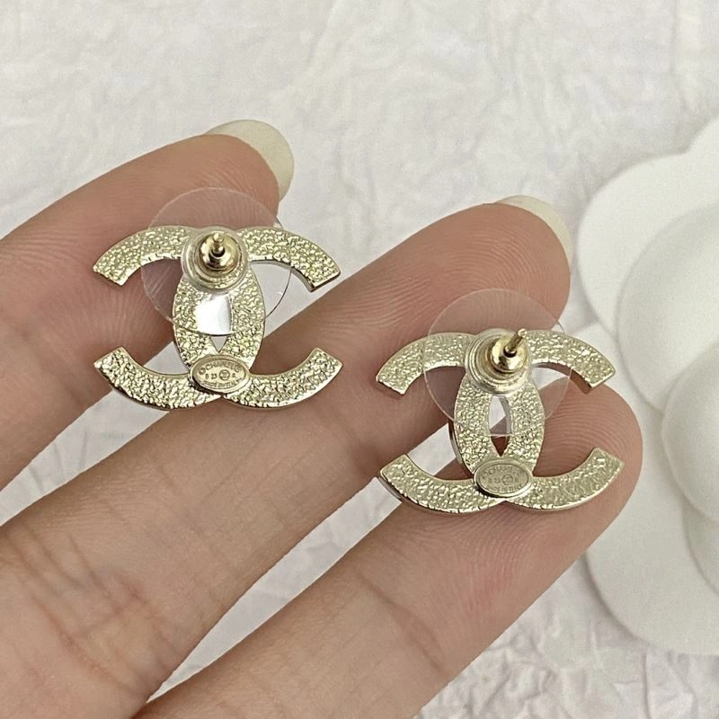 EyeCatching Chxnxl Earrings 291291
