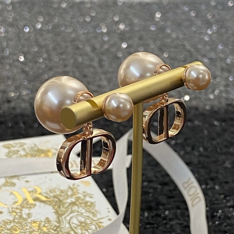 Fashionable Christian Dxxr Earrings 295286