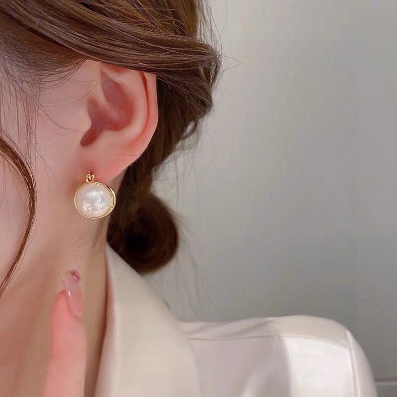 Elegant Cxlxne Earrings 283859