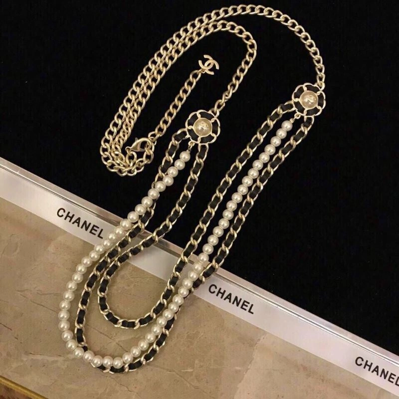 Trendsetting Chxnxl Brooches 292553