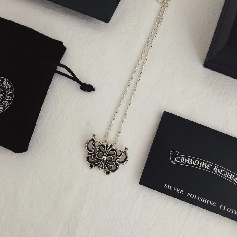 Fashionable Chrxmx Hxxrts Necklaces 300695