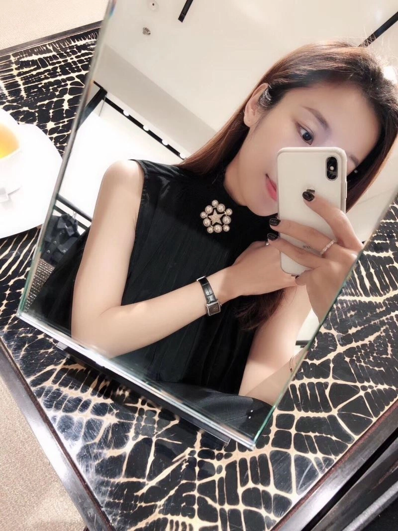 Chxnxl Brooches DailyWear 292531