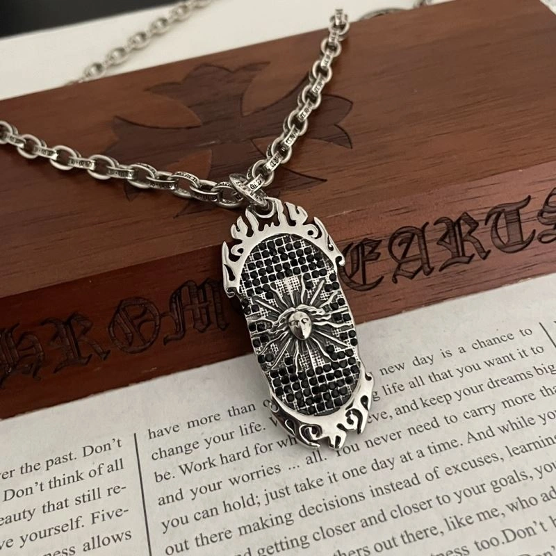 Chrxmx Hxxrts Necklaces Functional 300697