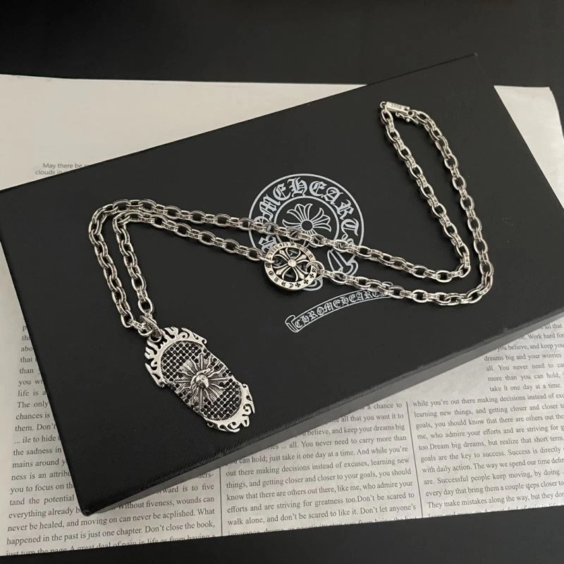 Chrxmx Hxxrts Necklaces Functional 300697