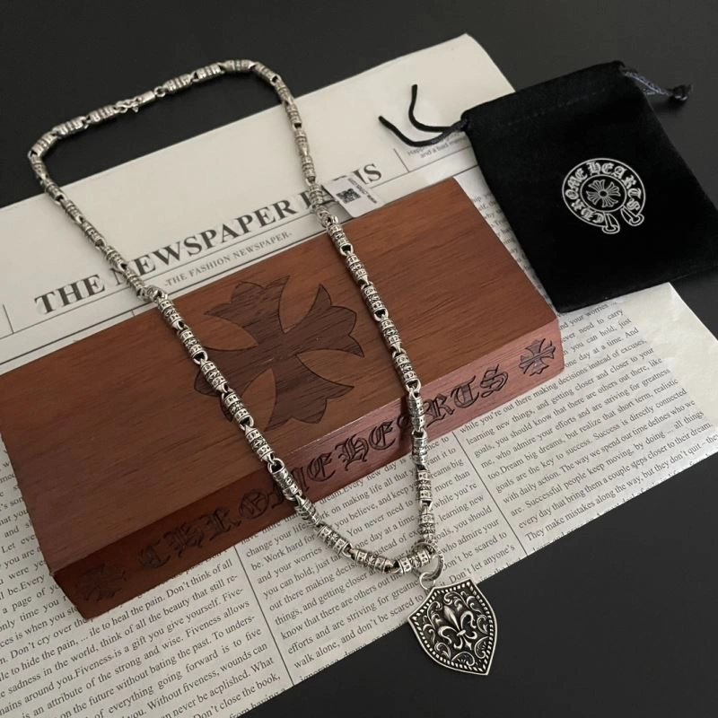 Chrxmx Hxxrts Necklaces Refined 300694