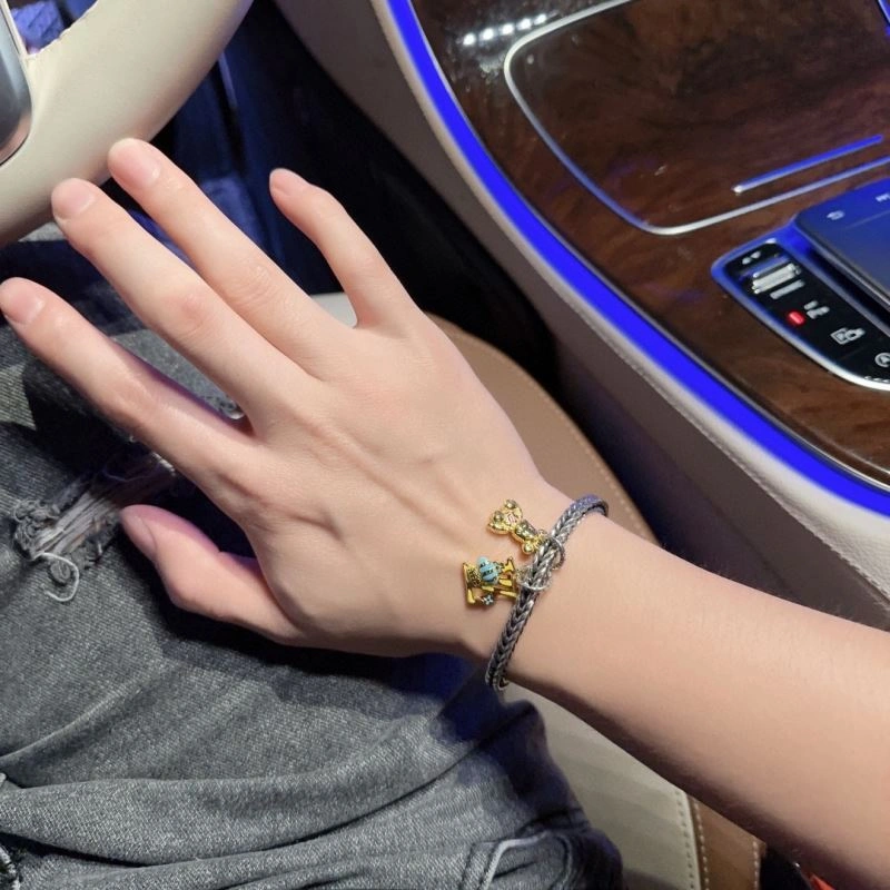 Fashionable LX Bracelets 311874