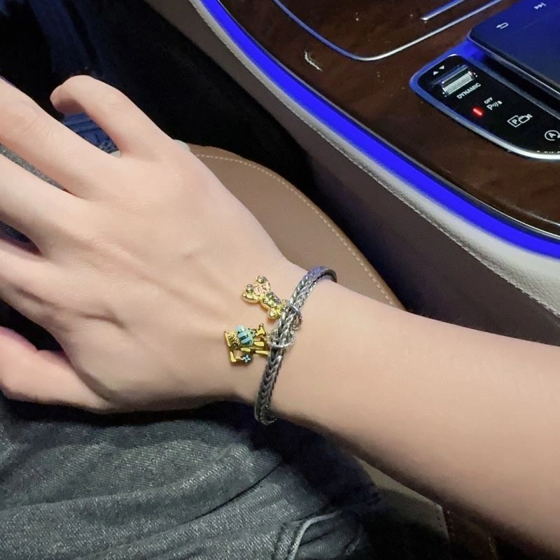 Fashionable LX Bracelets 311874