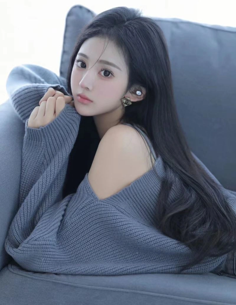 Stylish Chxnxl Earrings 291280