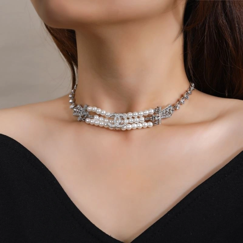 Bold Chxnxl Brooches 292524