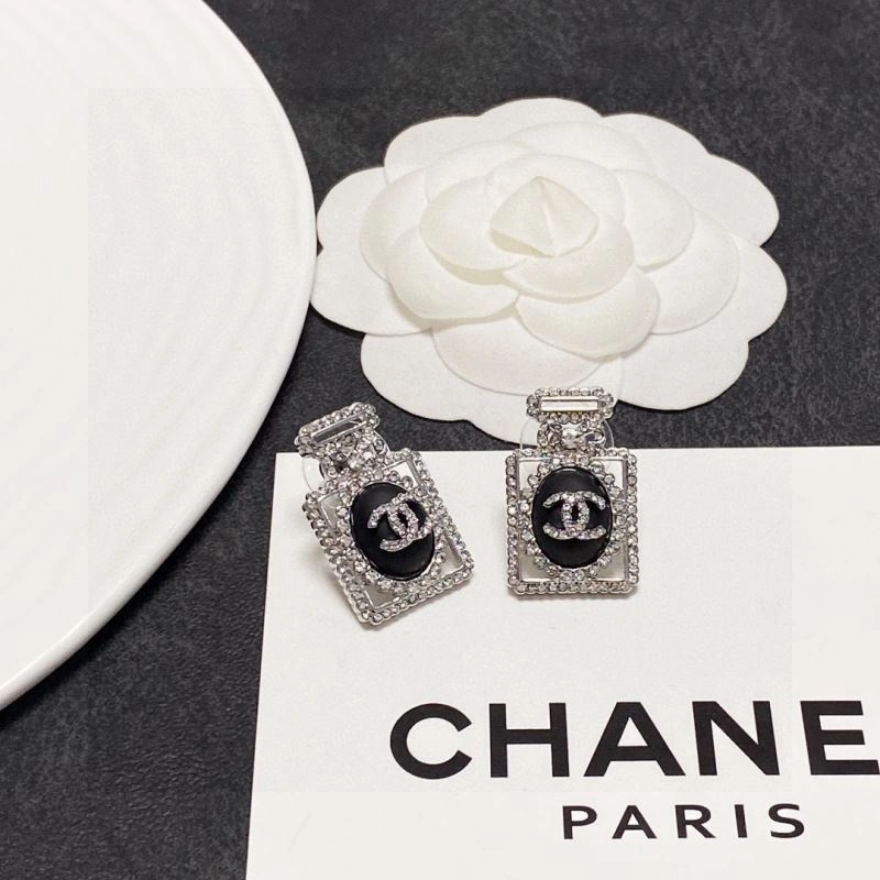 Elegant Chxnxl Earrings 291268