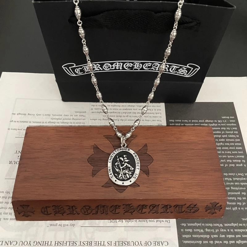 GoodFit Chrxmx Hxxrts Necklaces 300690