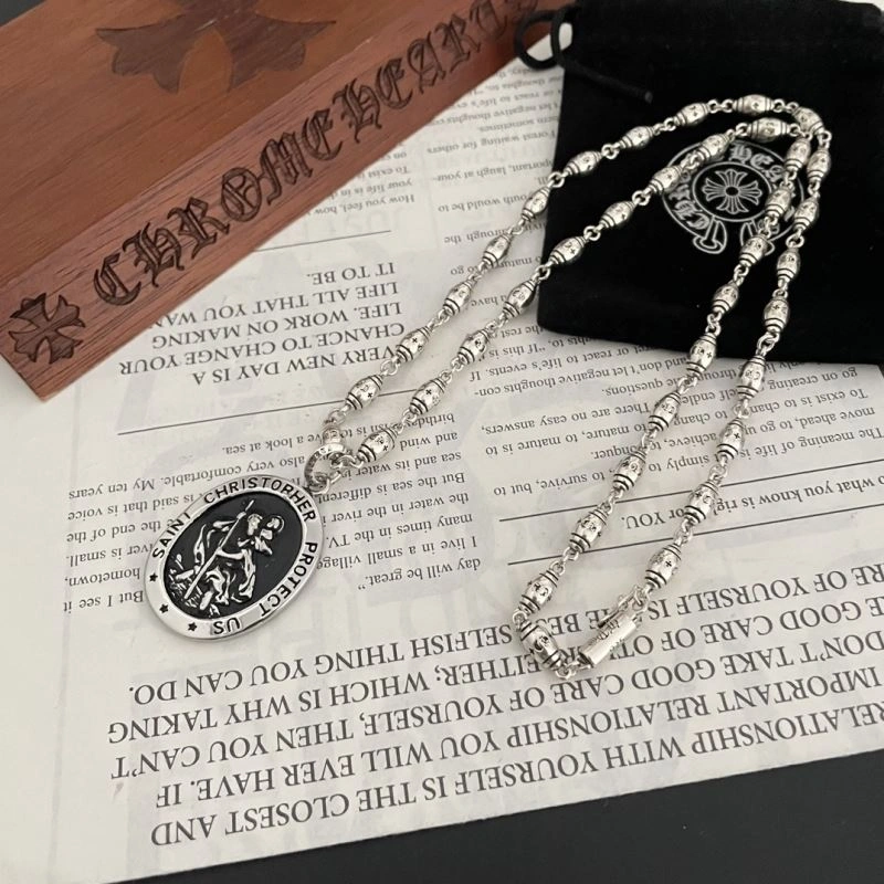 GoodFit Chrxmx Hxxrts Necklaces 300690