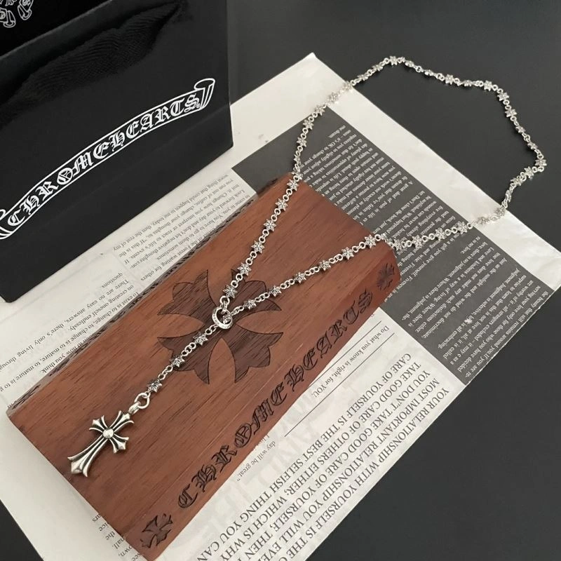 Durable Chrxmx Hxxrts Necklaces 300686