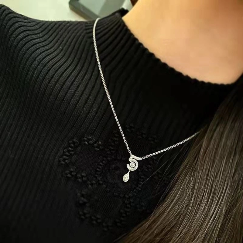 Fashionable Chxnxl Brooches 292521