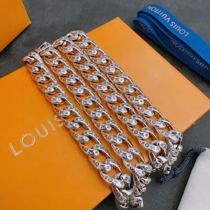 LX Necklaces Functional 311430