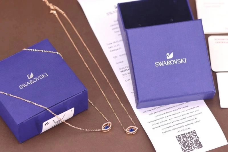 Cozy Swxrxvski Necklaces 315206