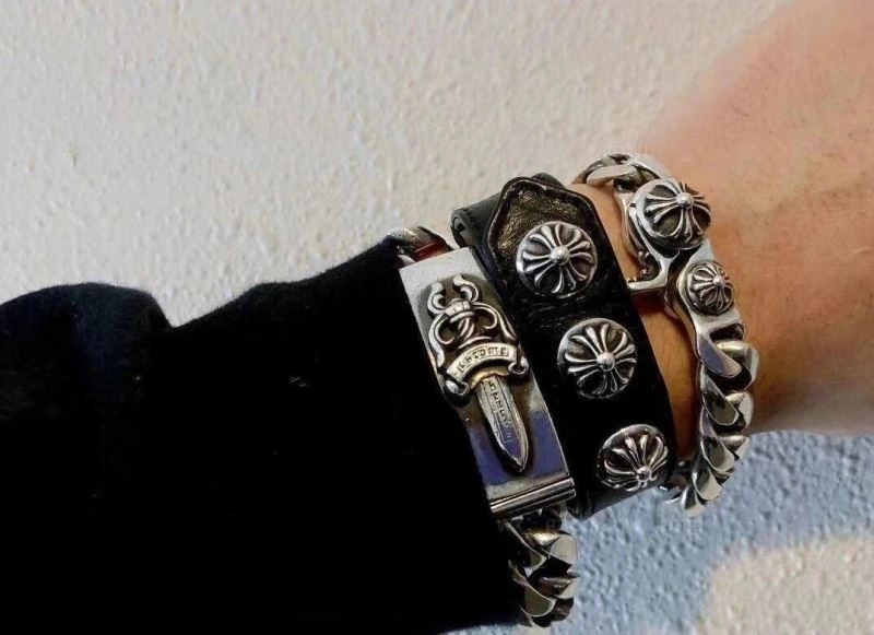 WellDesigned Chrxmx Hxxrts Bracelets 301394