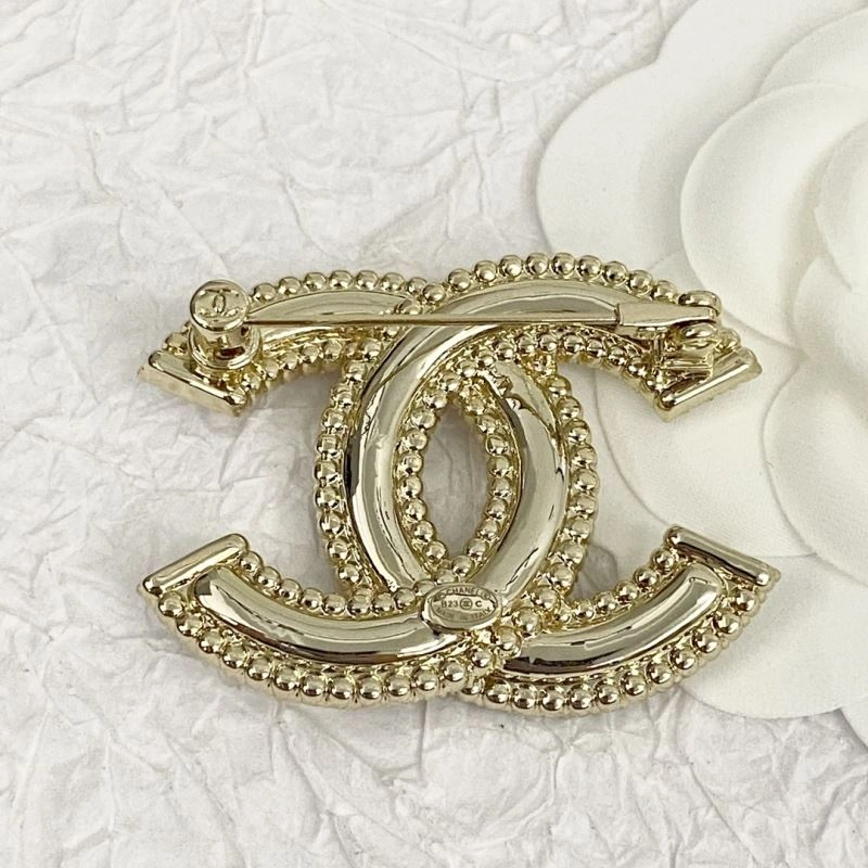 Versatile Chxnxl Brooches 292510