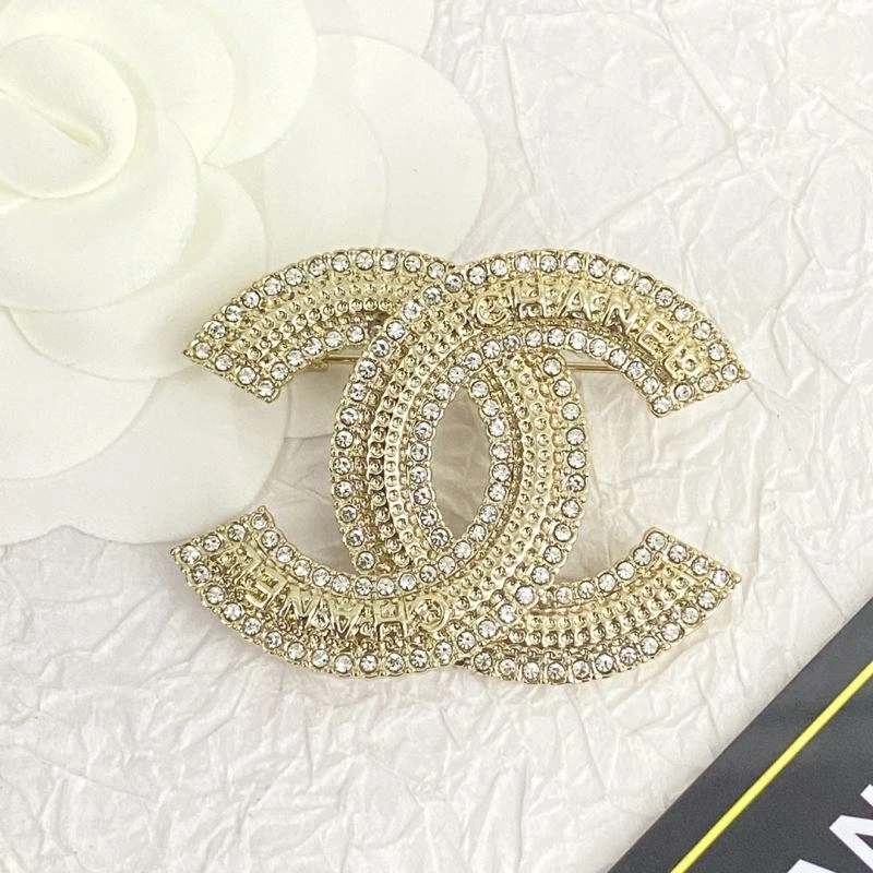 Versatile Chxnxl Brooches 292510